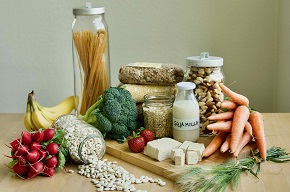 Auswahl an veganen Produkten | Vesch NI
